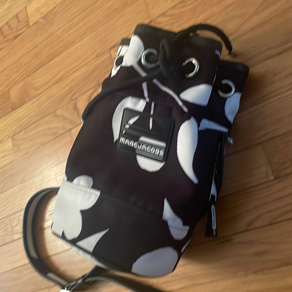 Marc Jacobs Hawaiian bucket bag